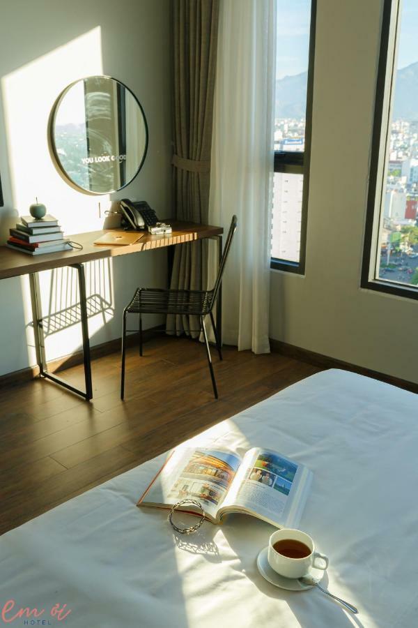 נה טראנג Em Oi Boutique Hotel מראה חיצוני תמונה